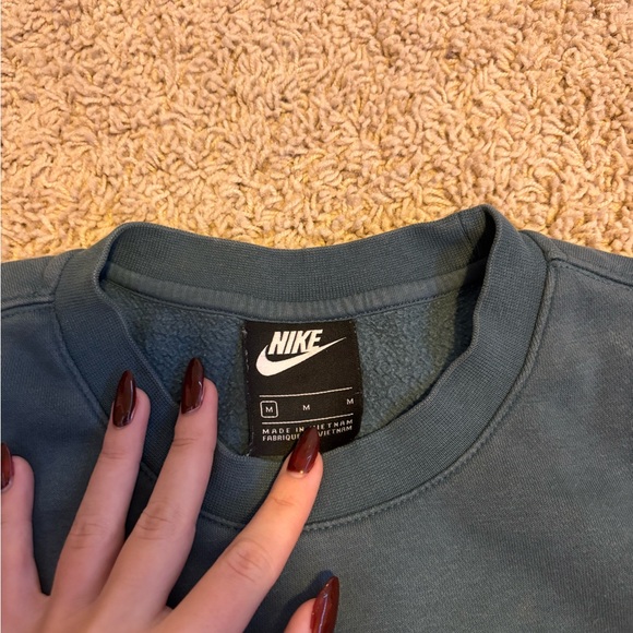 Blue Nike crewneck - Picture 3 of 4